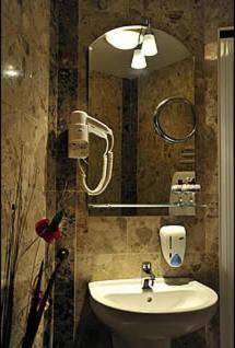 Trojka Hotel Es Panzio Solnoca Cameră foto